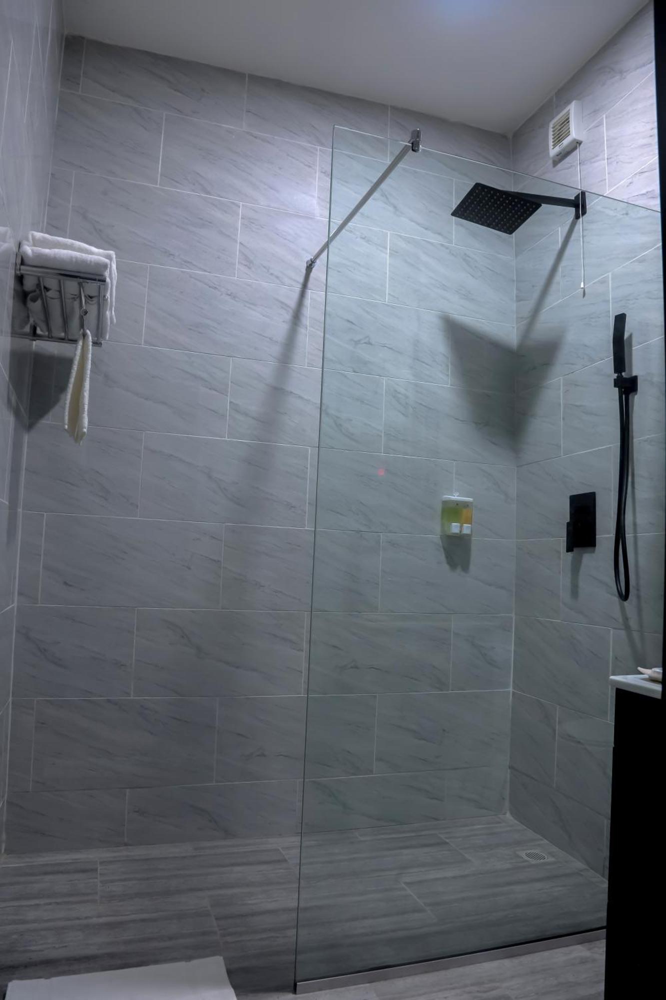 Bon Hotel Ikeja Residence Екстер'єр фото