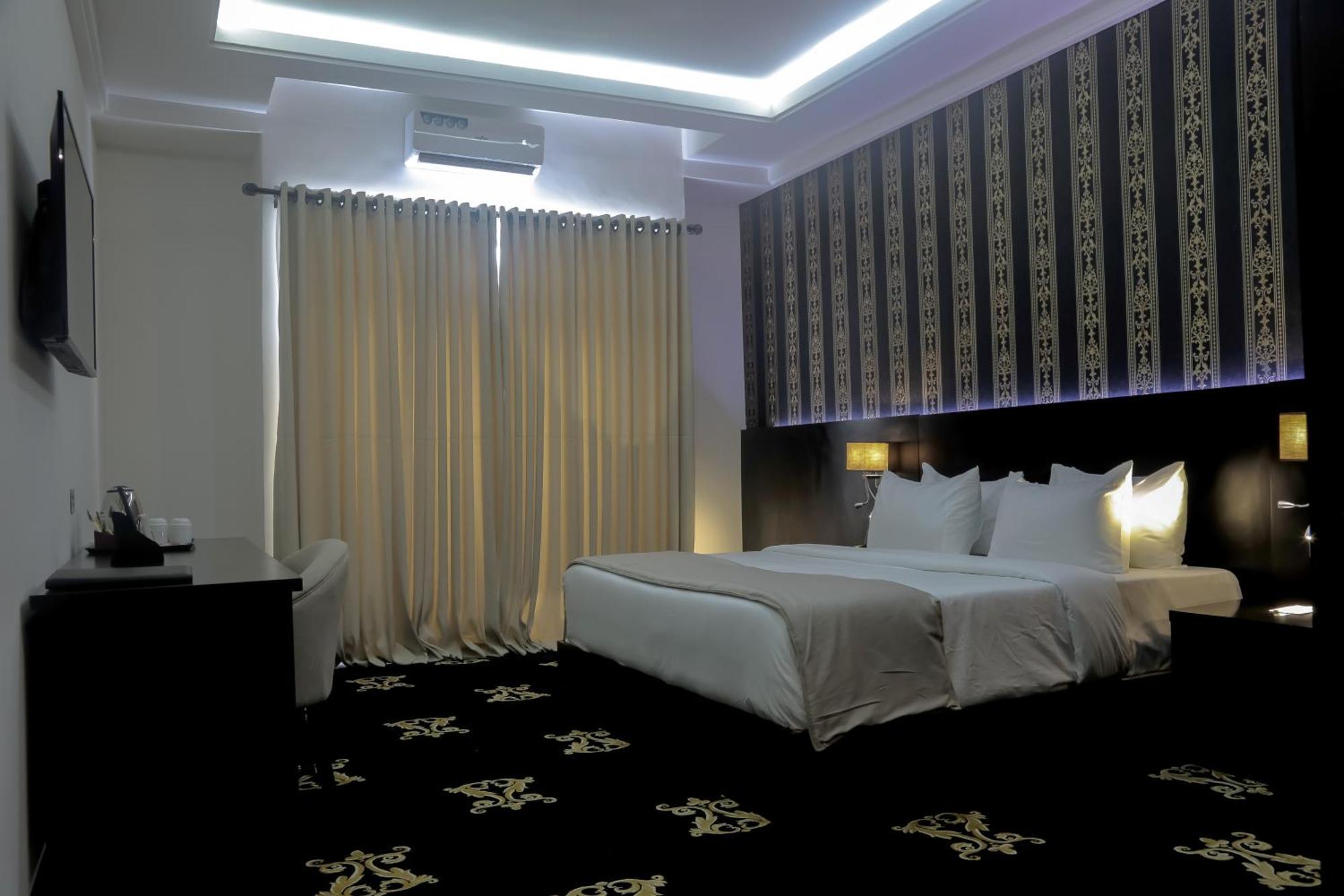 Bon Hotel Ikeja Residence Екстер'єр фото